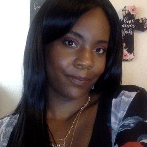 Meet your Posher, Deanna